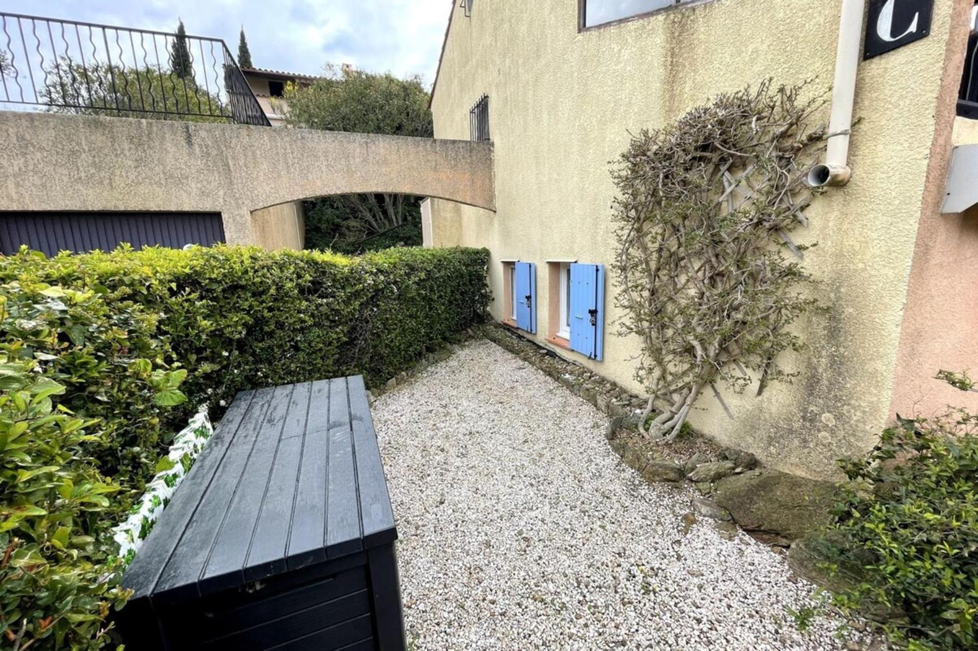 Exceptional View In Saint-Clair For 4 People Lejlighed Le Lavandou Eksteriør billede