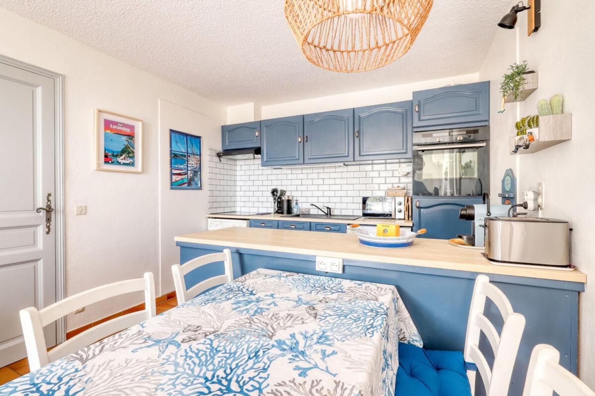 Exceptional View In Saint-Clair For 4 People Lejlighed Le Lavandou Eksteriør billede